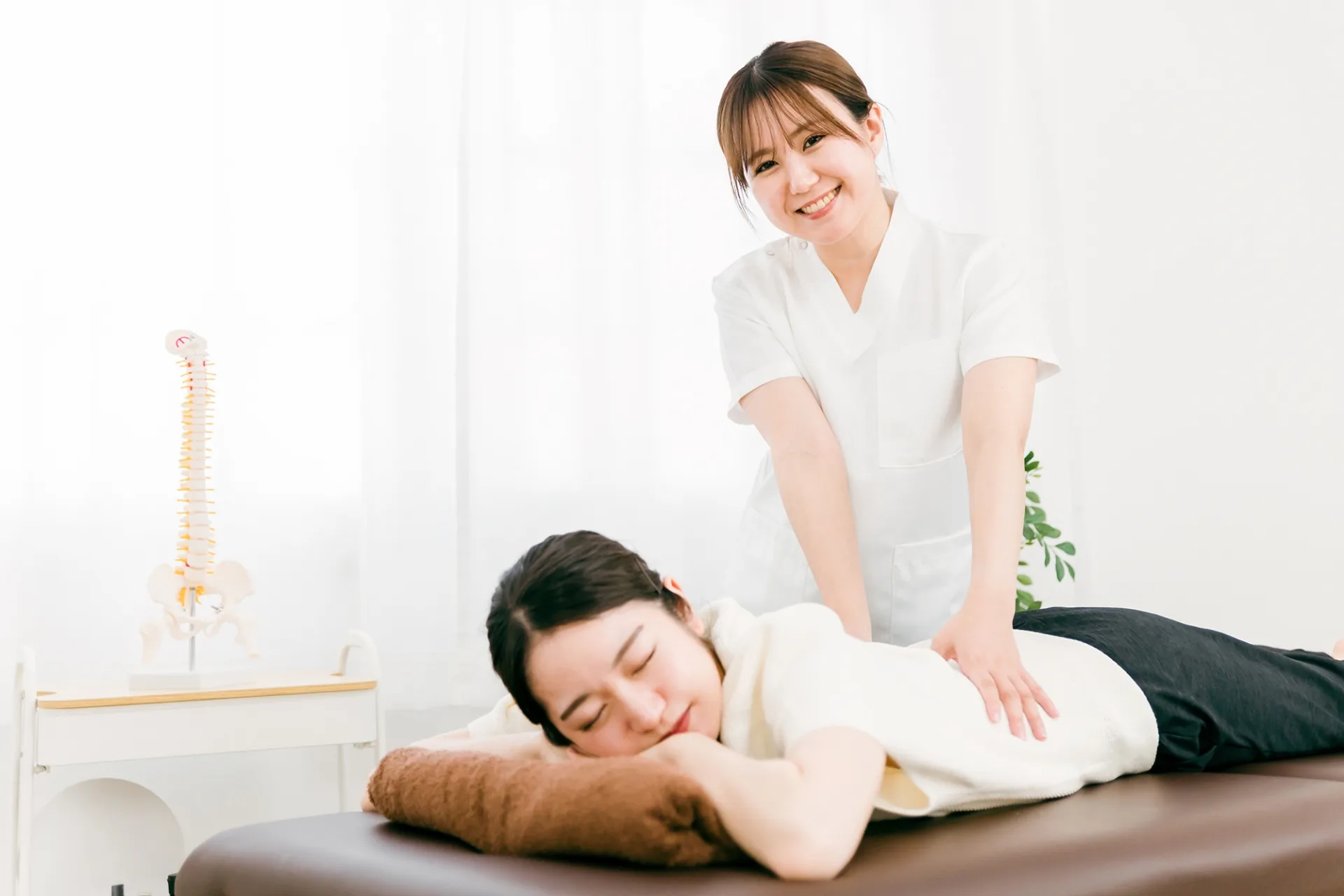 整体を受けると眠くなるのはなぜ？理由や施術後の正しい過ごし方をわかりやすく解説